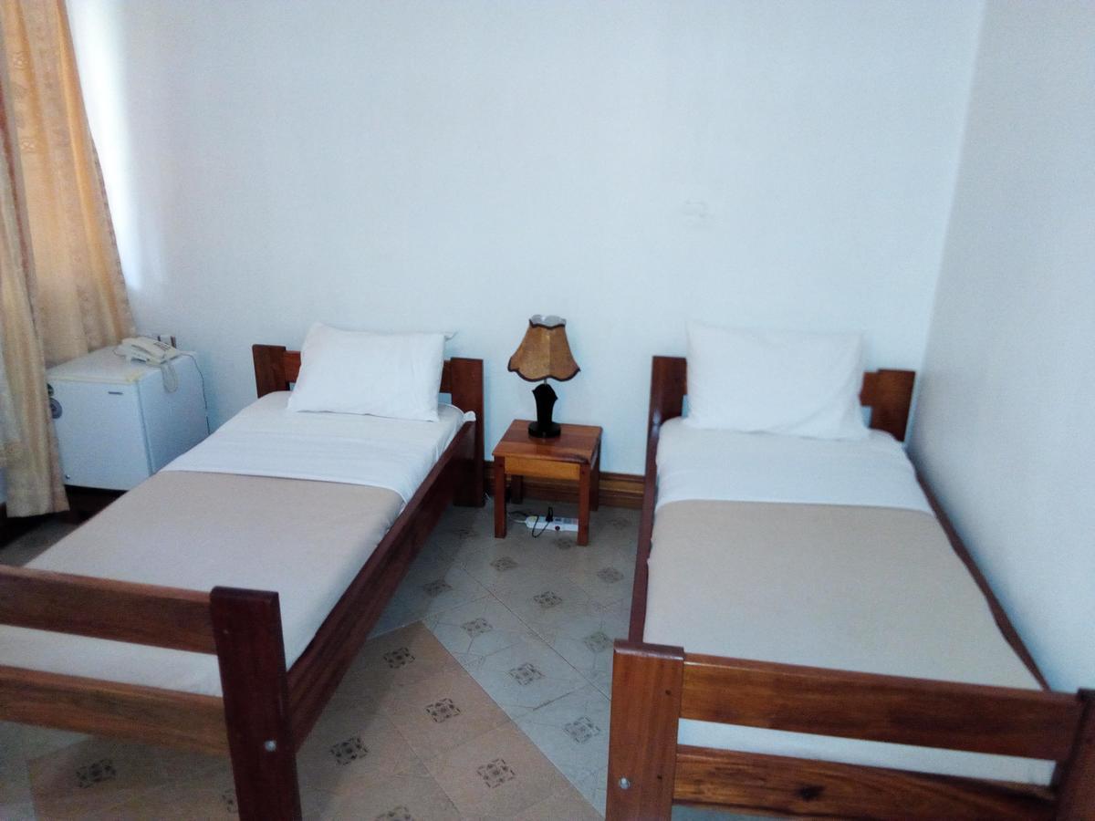 Neneu Hotel Моши Экстерьер фото