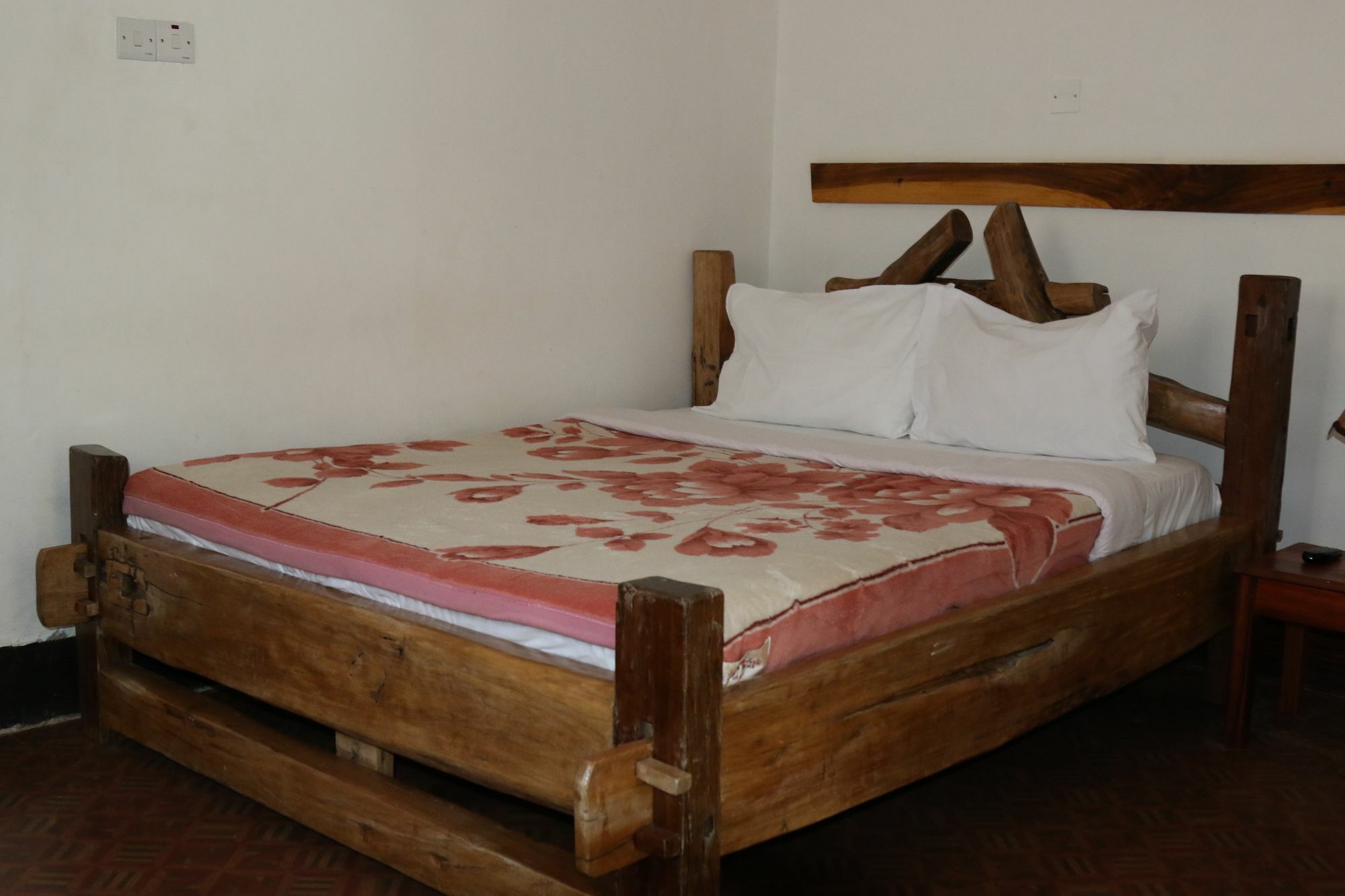 Neneu Hotel Моши Экстерьер фото