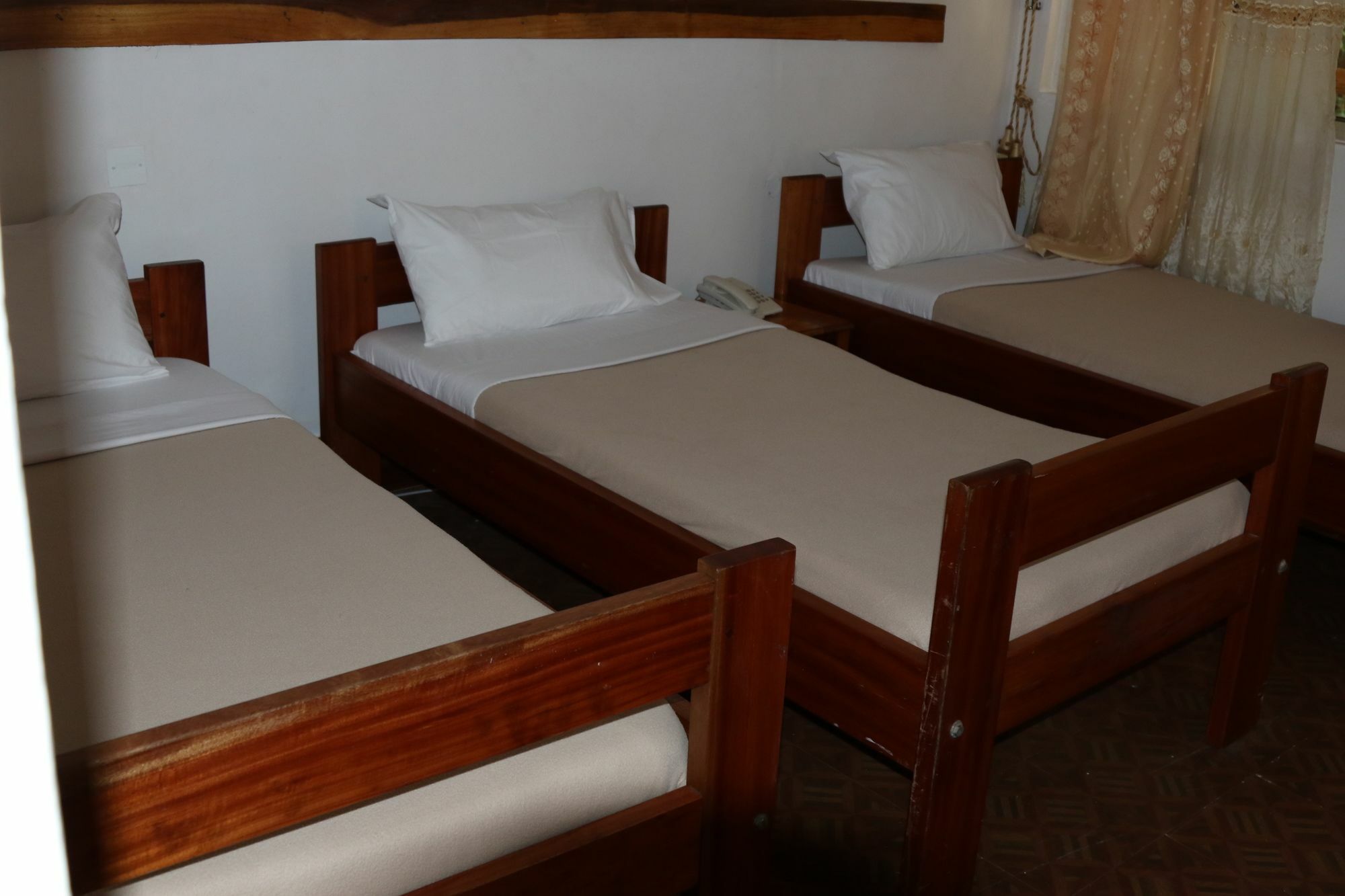 Neneu Hotel Моши Экстерьер фото
